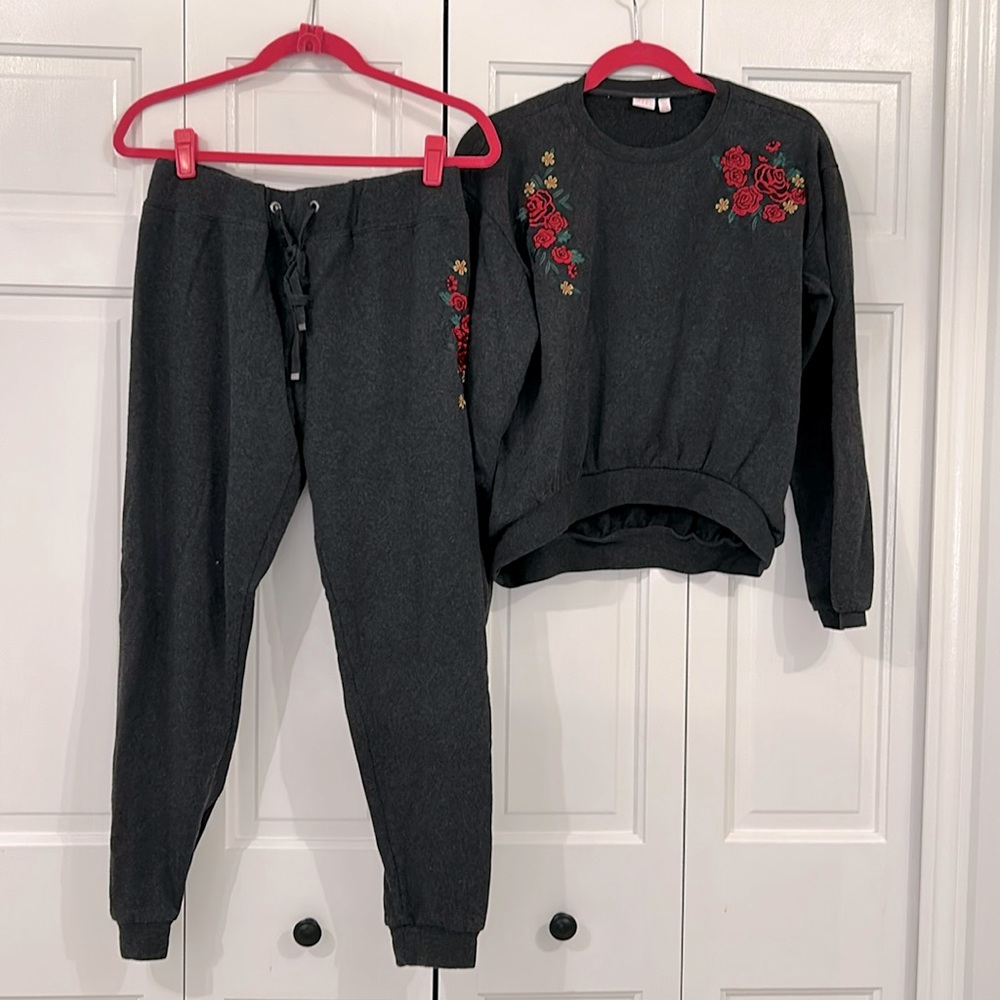 Make + Model Sweat Set - image 1